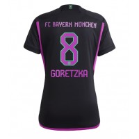 Camisa de time de futebol Bayern Munich Leon Goretzka #8 Replicas 2º Equipamento Feminina 2023-24 Manga Curta